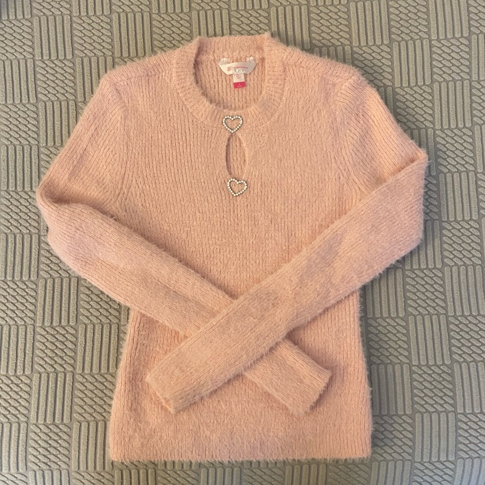 Cute Girly Heart Sweater 🫶🏼